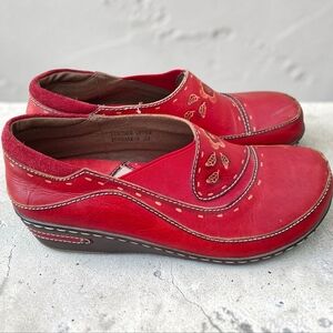 L'artiste Spring Step Burbank Red Wedge Shoes Embroidered Leather